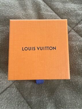 Louis Vuitton jewelry Orange Box with little pouch and Blue Branded Ribbon